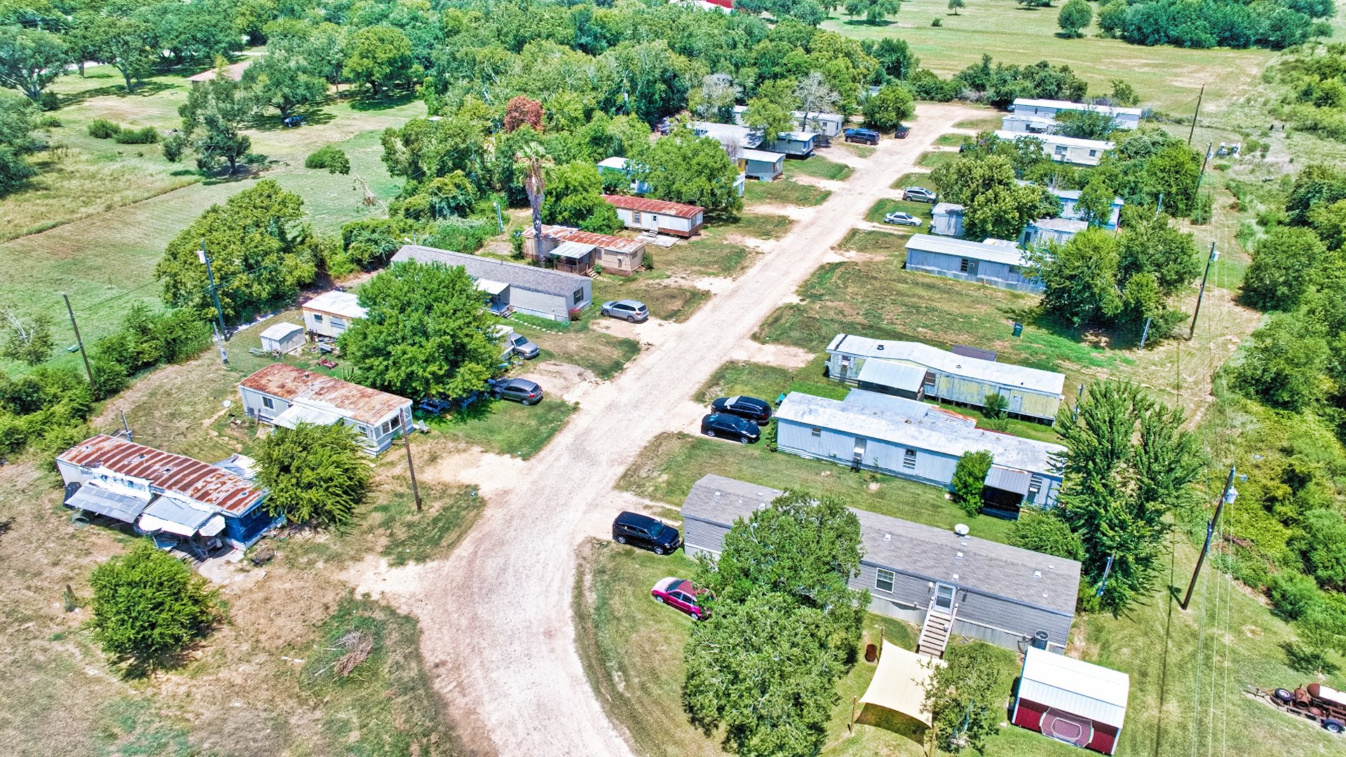 300 W Craymer Ave, Palacios, TX 77465