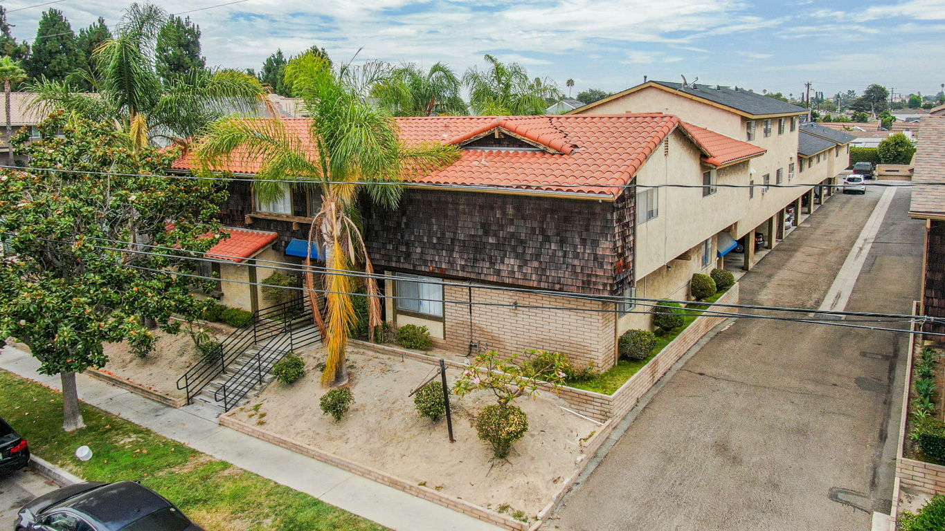 704 Webster Ave, Anaheim, CA 92804-3379