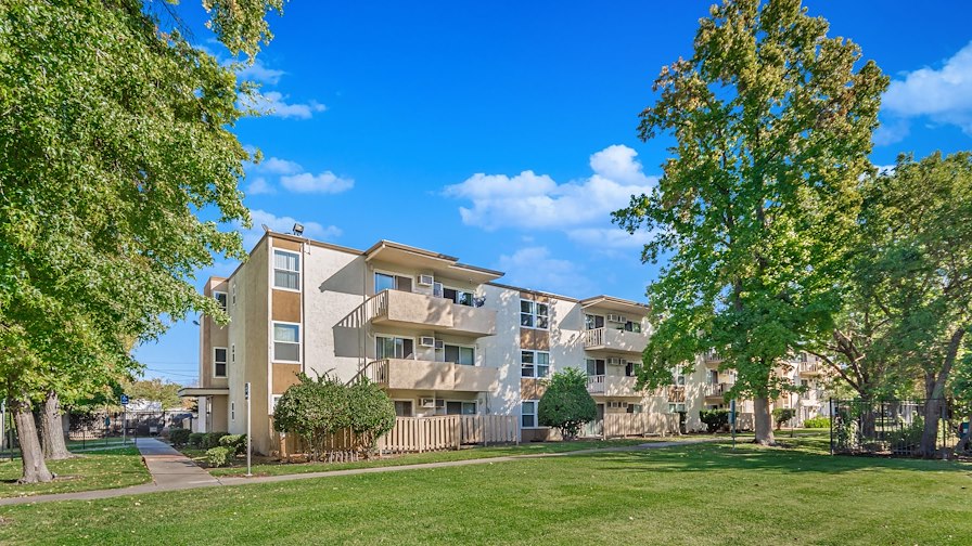 Rio Linda Manor (Senior LIHTC)/Sacramento, California