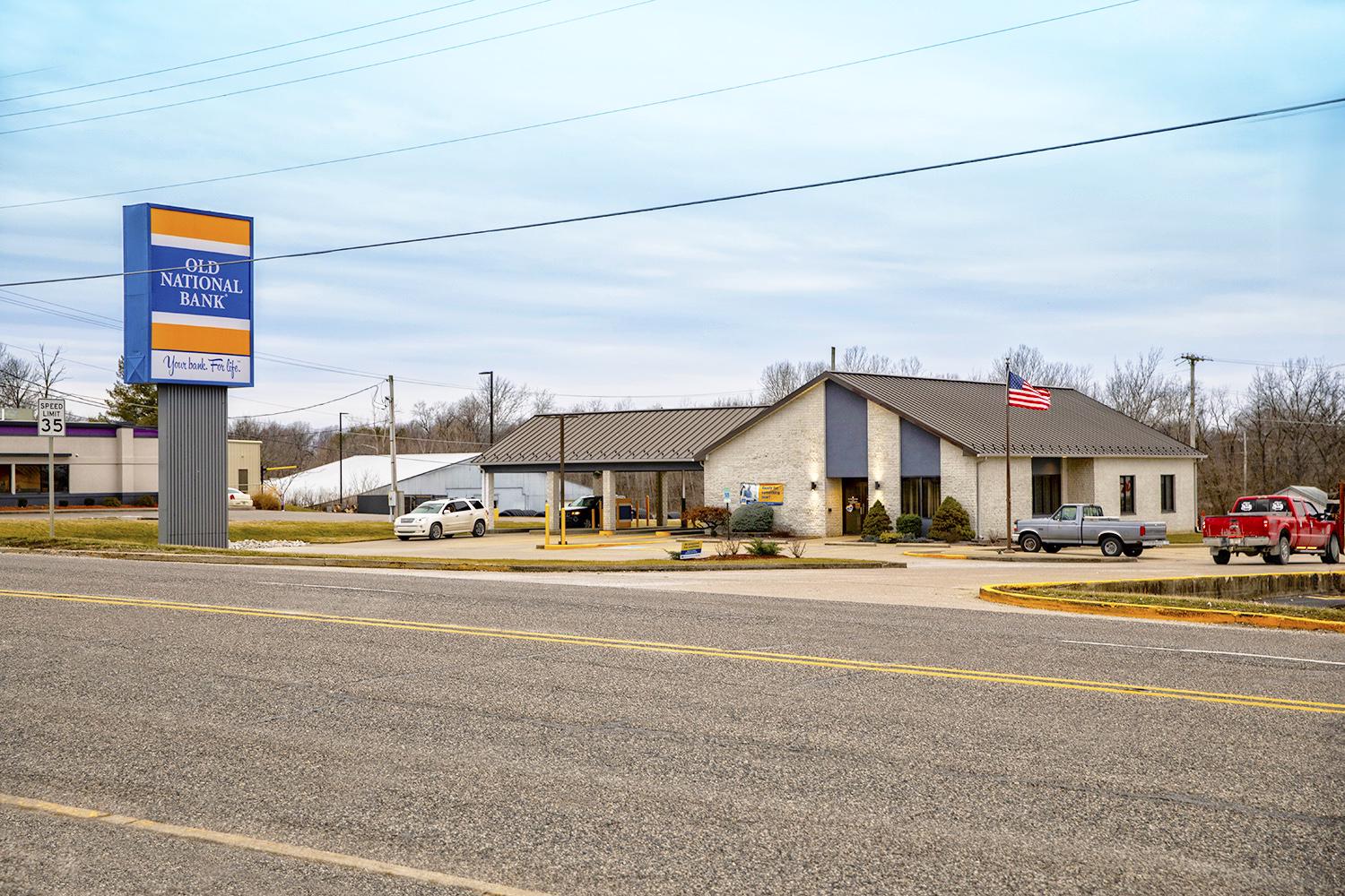 Old National Bank NNN Annual Increases/Loogootee, Indiana