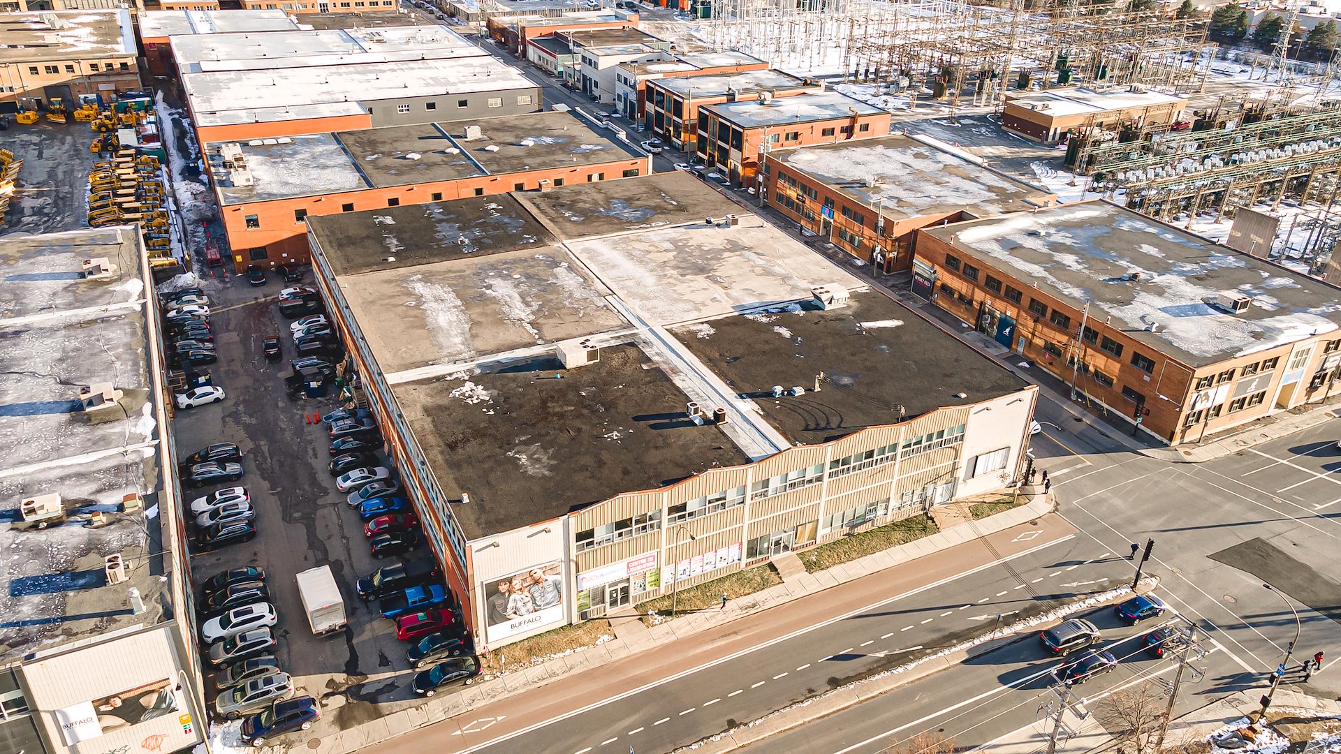 450500 Sauvé W. Street/Montréal, Quebec