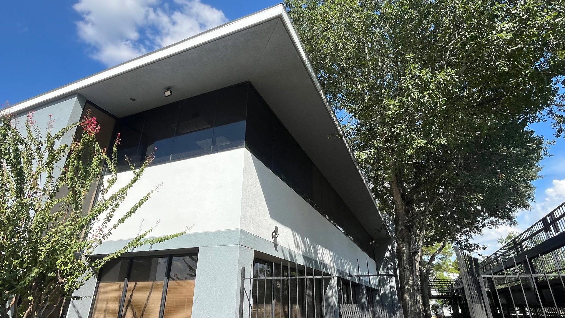 800 Tully Rd — Sale in Houston, TX, photo 2 of 2