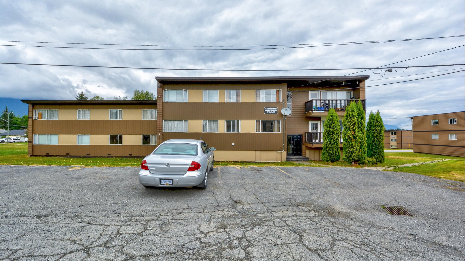 Oceanview Apartments/Kitimat, British Columbia