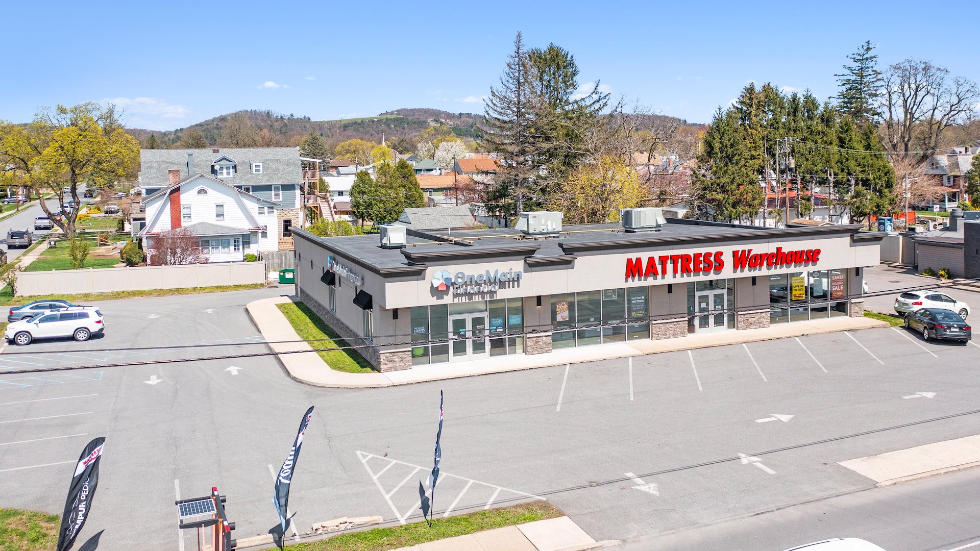 Mattress Warehouse Anchored Center/Williamsport, Pennsylvania